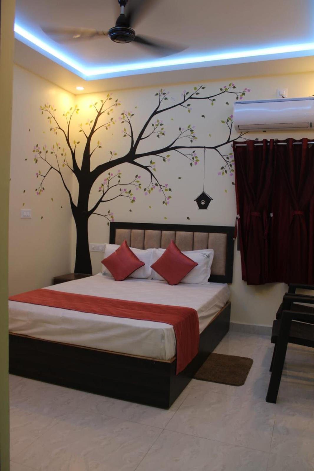 Отель Lalitha Karunya Residency A/C Bapatla Экстерьер фото